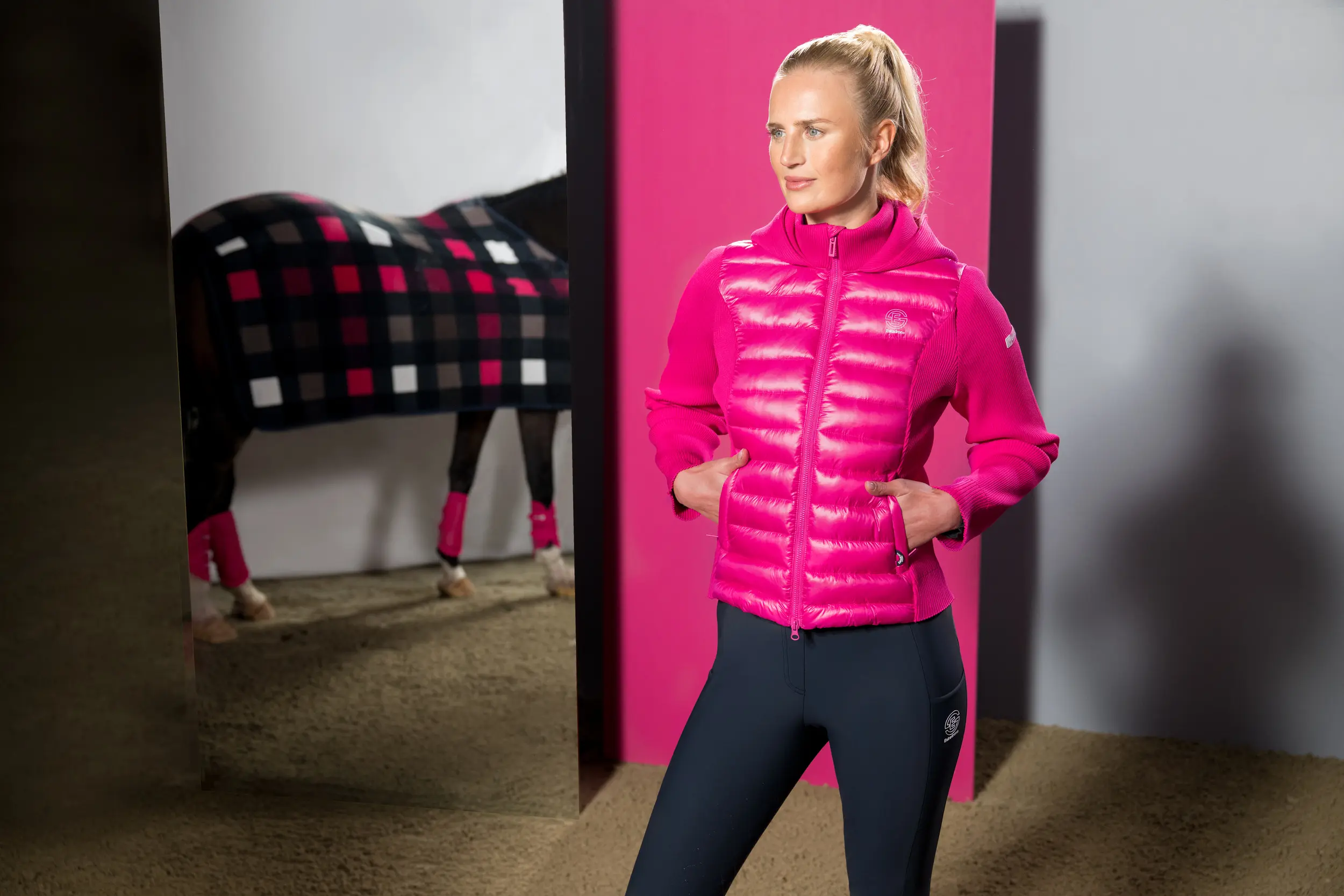 Eskadron Damen Jacke HYBRID Dynamic 2026